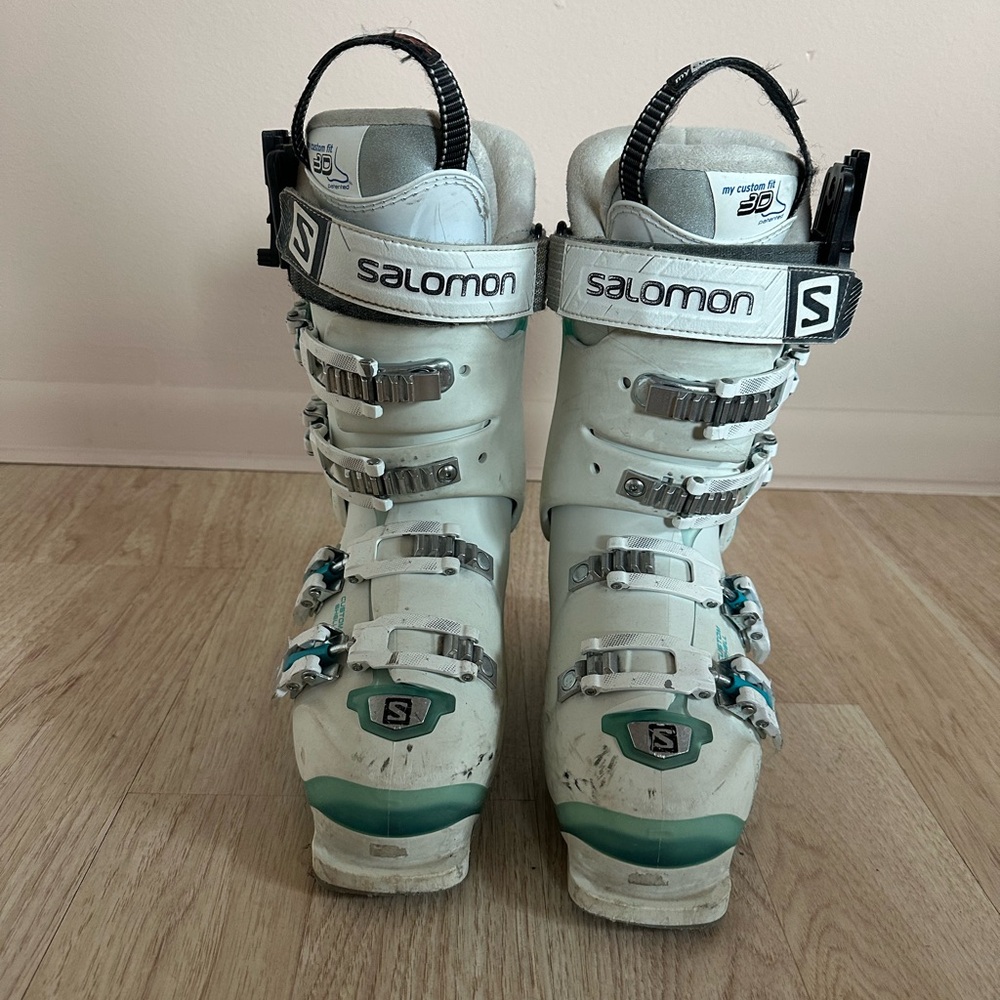 Salomon White and Teal Ski Boots